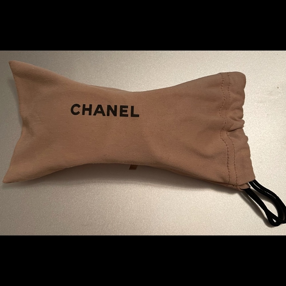 Chanel women’s sunglasses. Leopard brown tones.